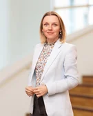 Portrait photograph of Katharina Lis