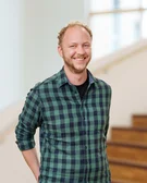 Portrait photo of Dr Lennart Müller-Thomsen