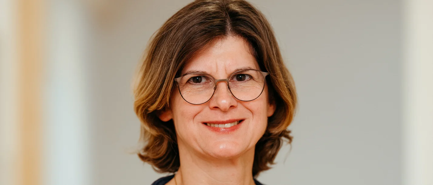 Portrait photograph of Prof. Dr Renate Buschmann (Photo: UW/H)