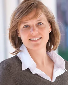 Portrait photo of Univ.-Prof Dr Christina Hunger-Schoppe