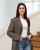 Portrait photo of Alena Allak