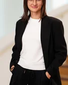 Portrait photo of Dr Katharina Loboiko