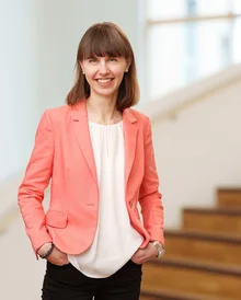 Porträtfoto von Svenja Kurth