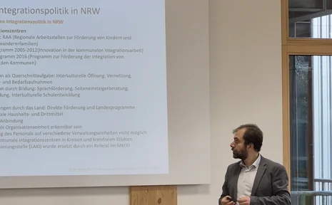 Öffentliche Eröffnungsvorlesung zum Seminar „Migration und Integration: Theorien, Trends und Praxis in NRW, Deutschland, Europa und der Welt” (Foto: UW/H) Symbolbild aus dem Seminar im letzten Semester