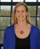 Porträtfoto von Dr. med. Anne Wolf