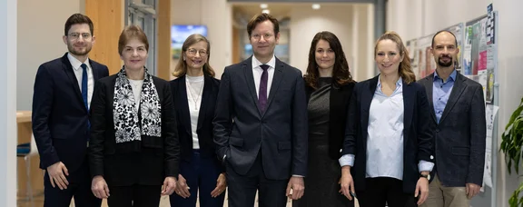 Teamfoto vom WIFU-Stiftungslehrstuhl für Organisation und Entwicklung von Unternehmerfamilien