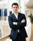 Emanuel Rauber (Photo: Andreina Francese-Thomas | UW/H) Portrait photo of Emanuel Rauber
