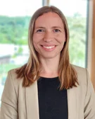 Portrait photo of Kristin Rolke