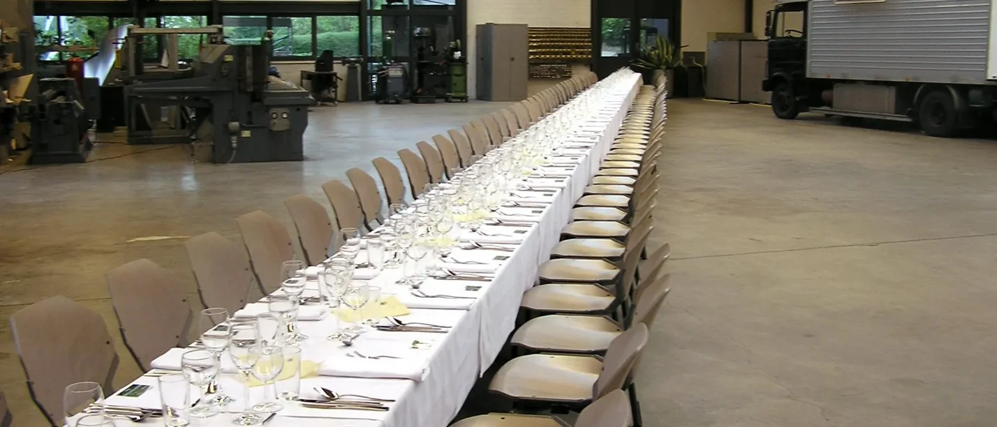 Symbolbild einer gedeckten Tafel